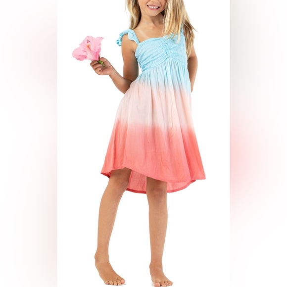 Tiare Hawaii Mommy and Me Matching Dresses in Gradasi Soft Rainbow - Picture 9 of 17